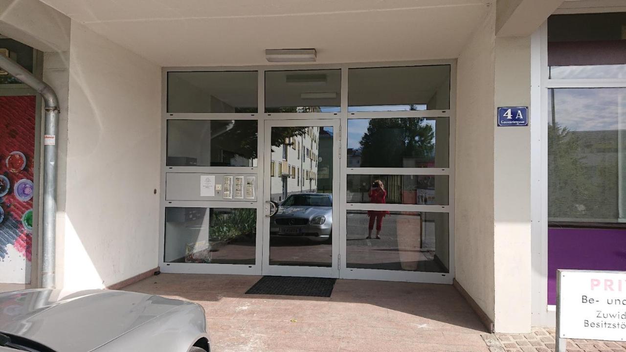 Wohnen Im Kolonialstil Inklusive Tiefgarage, Kontaktloser Check-In クラーゲンフルト エクステリア 写真